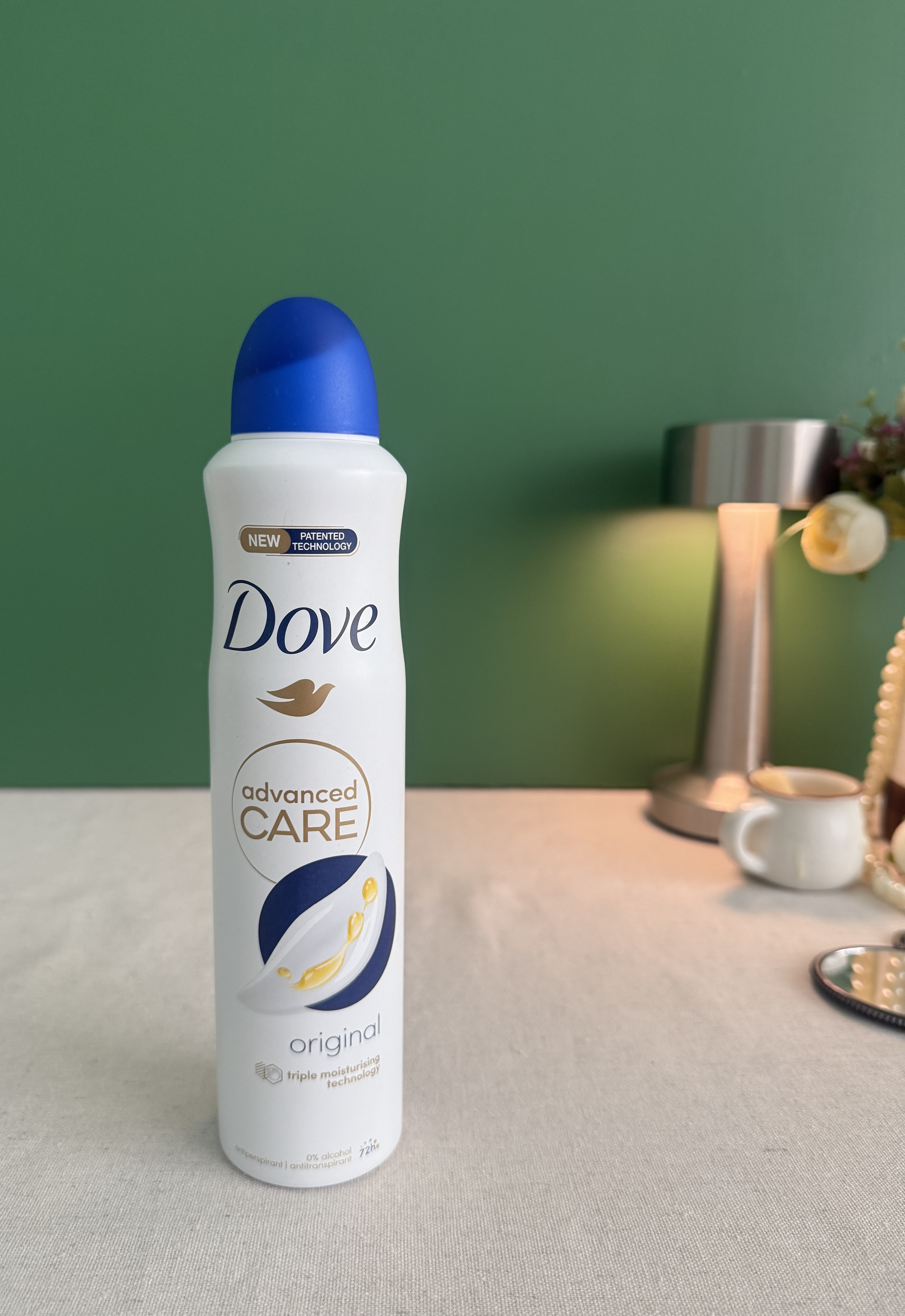 اسپری داو Dove250 میل  اصل با ماندگاری 72ساعته بسیار خوشبو و ملایم ساخت کشور انگلیس مدل اورجینال