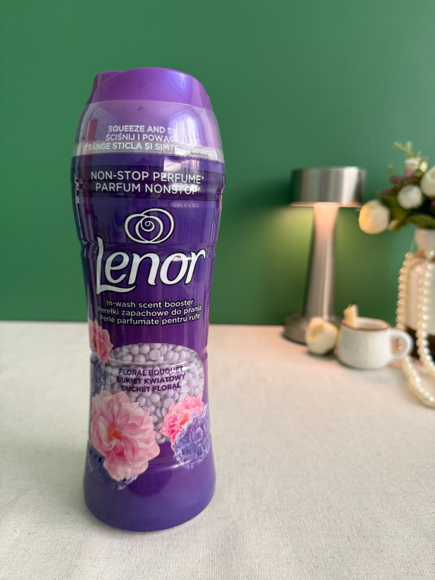دانه های خوشبو کننده لباس هلندی لنور Lenor Ametista با رایحه گل آمتیستا 270 گرم