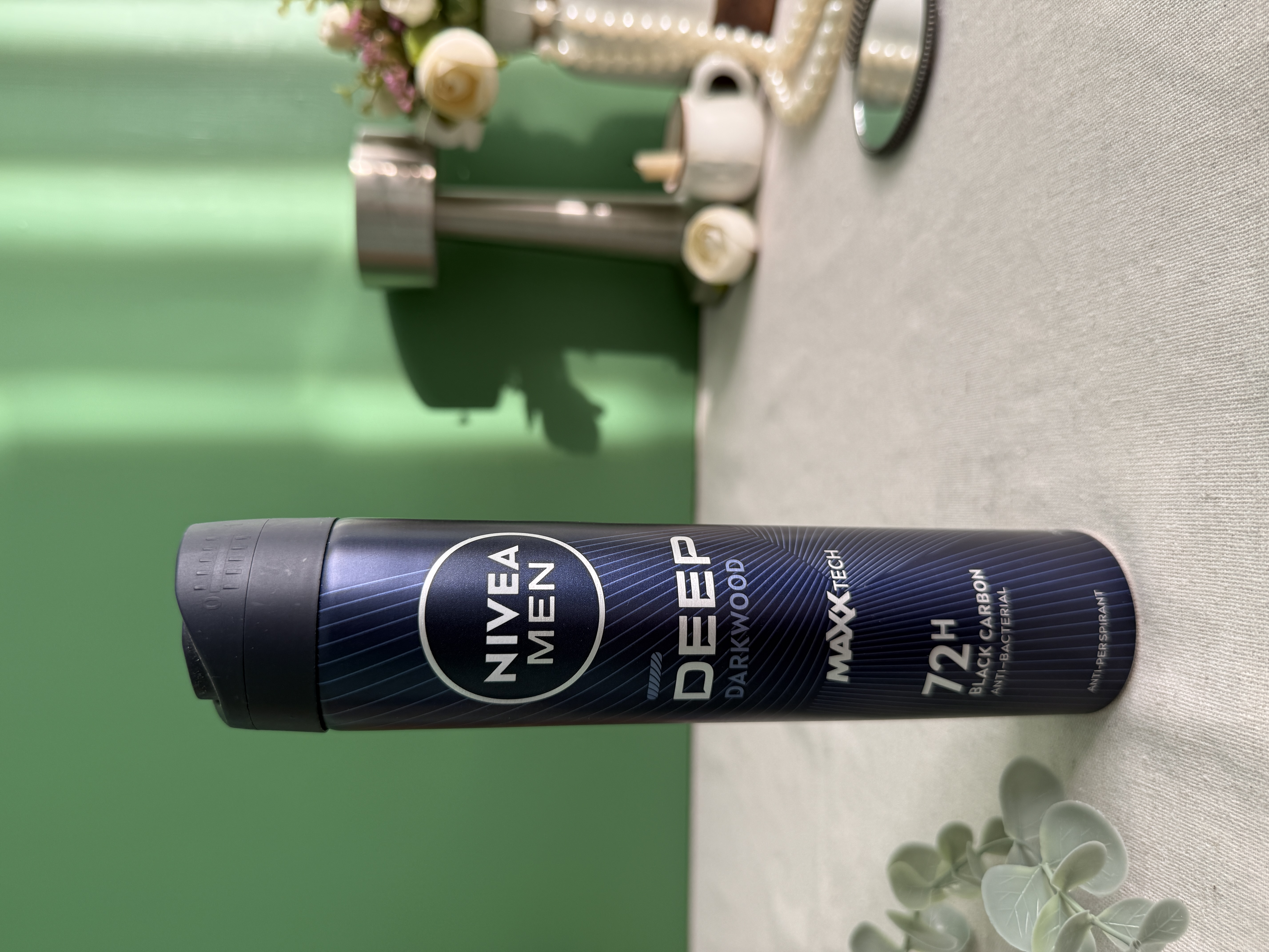 اسپری ضد تعریق مردانه نیوآ من Nivea Men مدل  200 میل Deep Darkwood